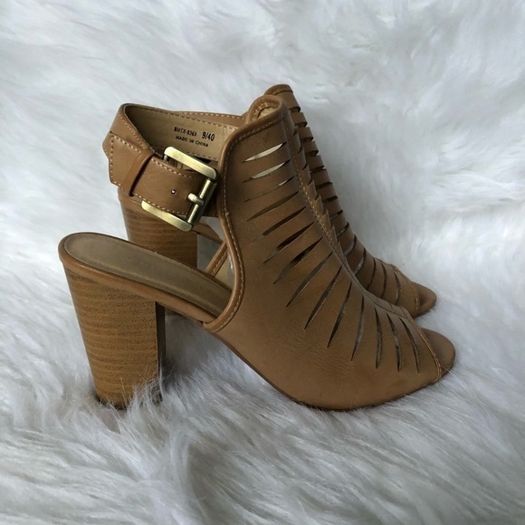 Chinese Laundry Shoes Chunky Heels Women’s size 9M Sandal’s - Picture 2 of 10